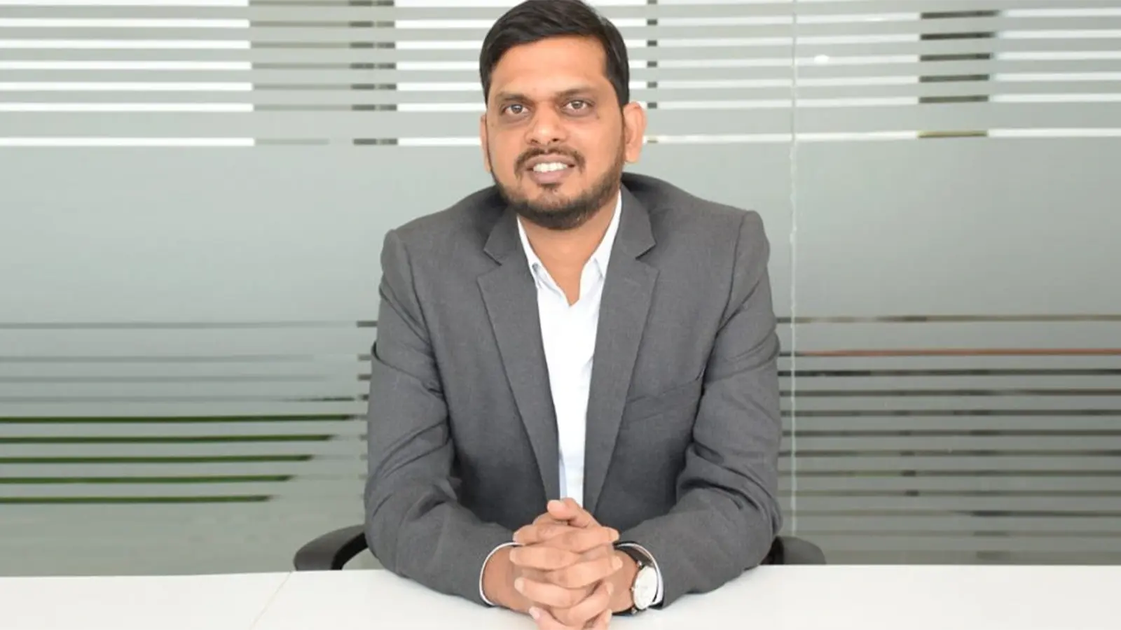 A-Warm-Hello-from-the-CEO-Desk-